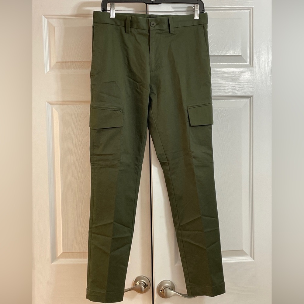 Banana Republic - Athletic Tapered Core Temp Cargo Pant